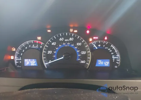 2012 Toyota Camry Xle V6 z USA, uszkodzony, nr VIN 4T1BK1FKXCU511676